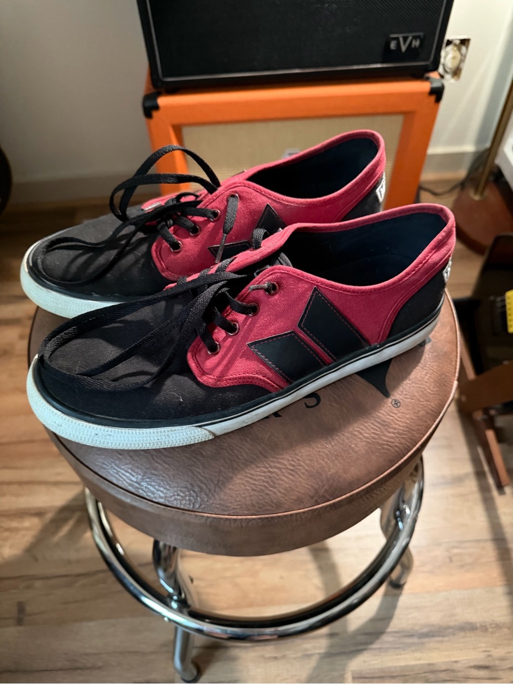Macbeth Footwear Skate Shoes Vintage Blink 182 Tom Delonge AVA